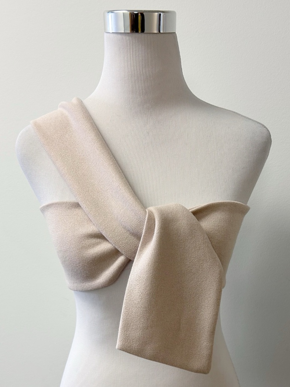 Princess Polly • Ribbon Bow Tank - Picture 2 of 5